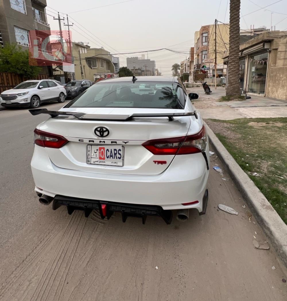 تۆیۆتا کامری